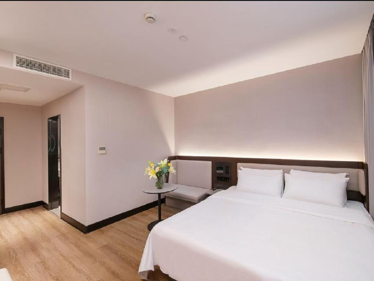 Hanting Hotel Shanghai Babaiban Pudian Road Subway Station Esterno foto