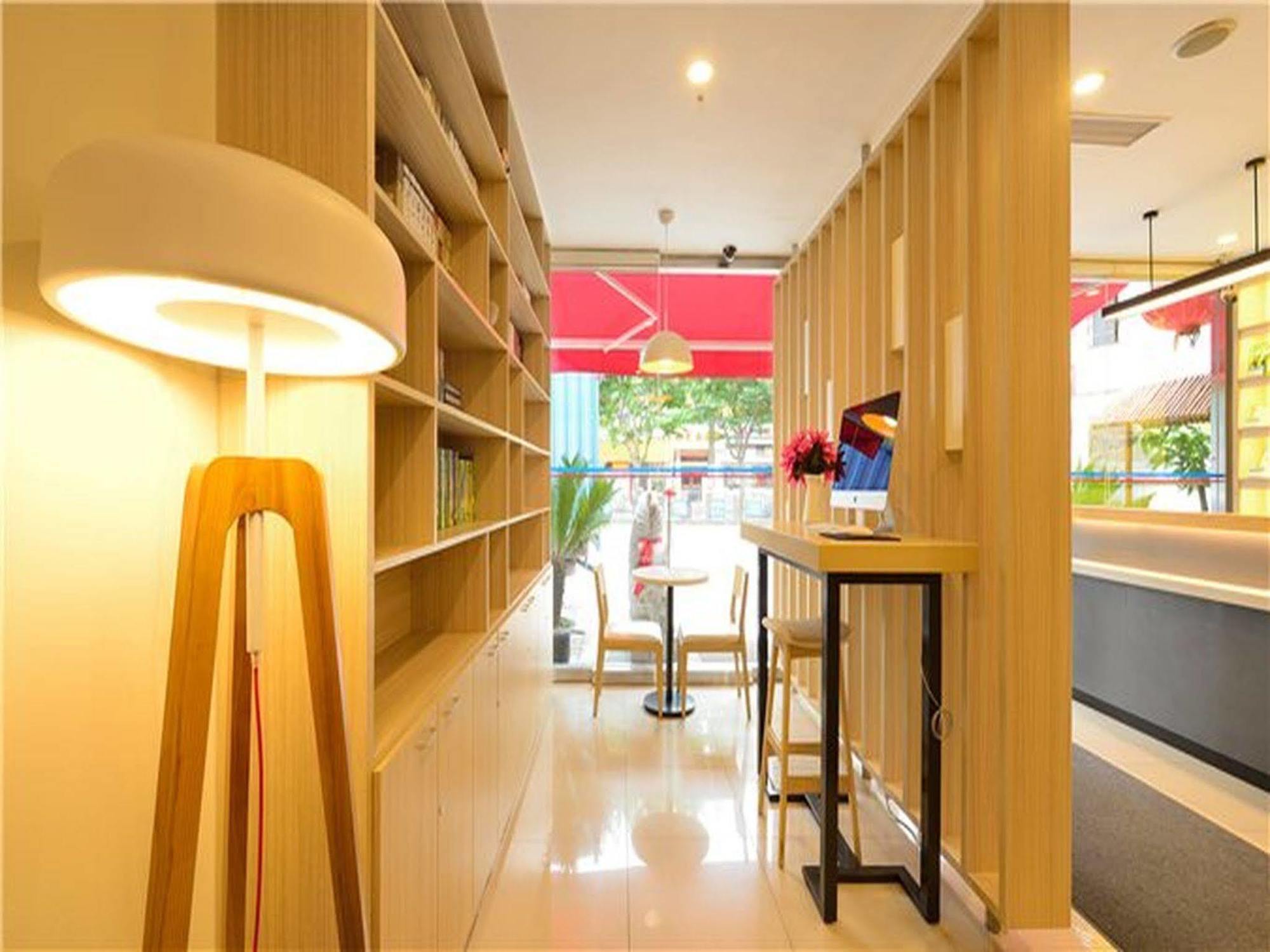 Hanting Hotel Shanghai Babaiban Pudian Road Subway Station Esterno foto